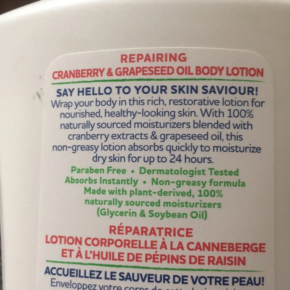 St. Ives 24 HOUR REPAIRING CRANBERRY & GRAPESEED OIL BODY LOTION (2Pack) - Picture 5 of 9